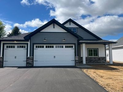 1231 Honeysuckle Ln