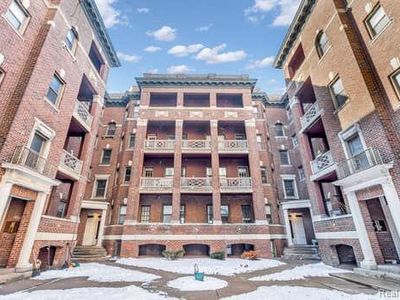 7409 2nd Ave UNIT 18