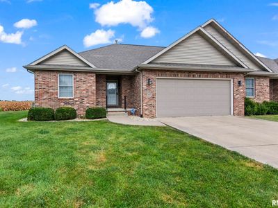 2704 Johnathan Pl