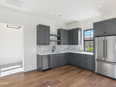 915 W Ardmore Rd #11