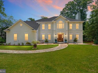 978 Stonington Dr