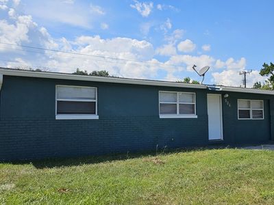 Property at 904 Derbyshire Rd, Daytona Beach, FL