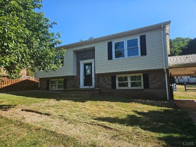 7163 Gladys Rd