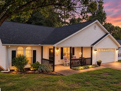 501 Hill Ln
