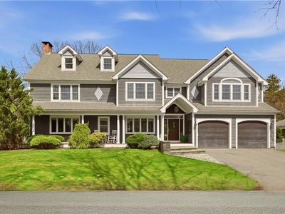 3 Deerfield Dr