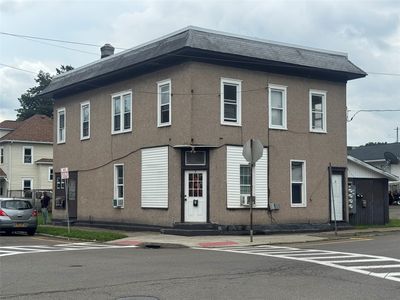 28 Emma St