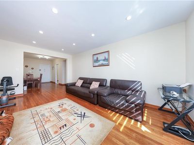 3025 Ocean Ave APT 6A