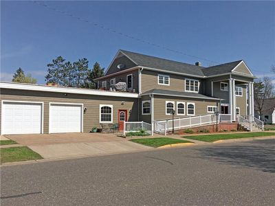 10603 California Avenue #4