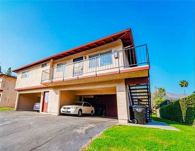 1126 W Calle De La Luna APT 4