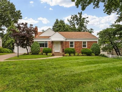 527 Sunningwell Dr