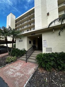 800 Cove Cay Dr UNIT 4F