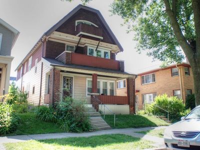 2914 North Bartlett AVENUE UNIT 2916