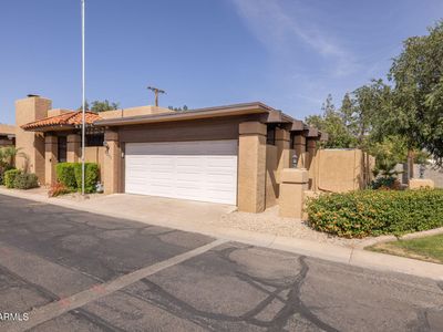 6501 N LA PALOMA ESTE --