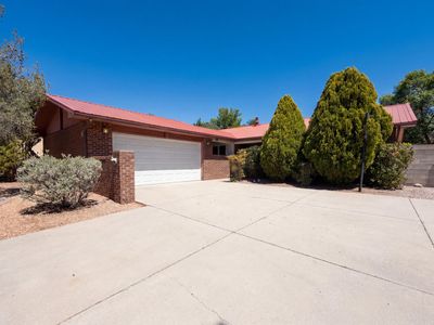 8804 Pony Express Trl NE
