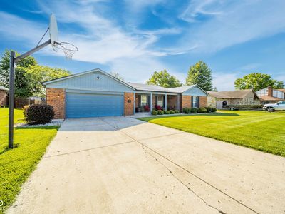 812 Eastgate Dr