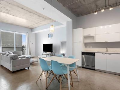 234 NE 3rd St APT 1106