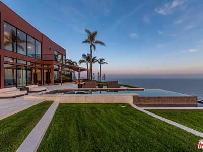 4346 Avenida De La Encinal