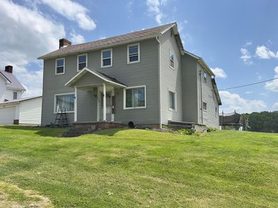 202 Ball St