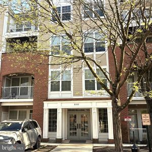 8183 Carnegie Hall Ct APT 109