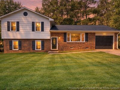 1120 Leslie Dr