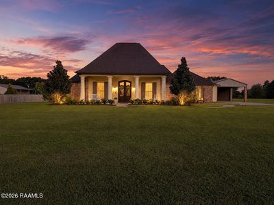 125 E Edith Rd
