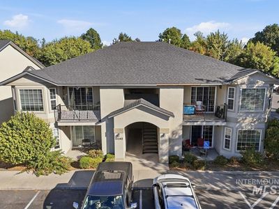 10042 W Garverdale Ln