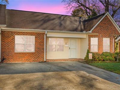 Property at 142 Bethania Oaks Cir, Pfafftown, NC