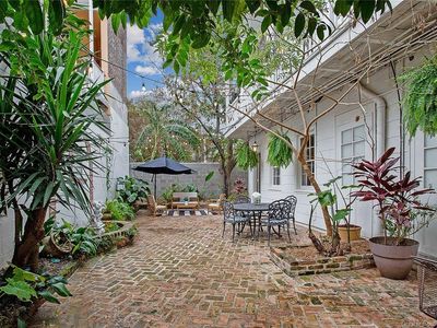 1416 Bourbon St APT 3