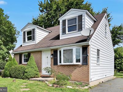 1100 Montgomery Ave