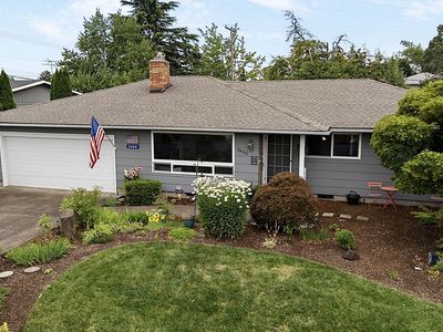 2460 Debra Dr