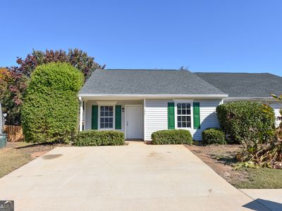 Property at 1627 Summerwoods Cir, Griffin, GA