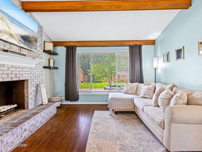 Property at 7404 Arapaho Dr, Louisville, KY