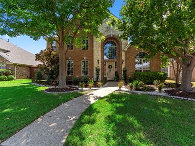 2447 Blackstone Dr