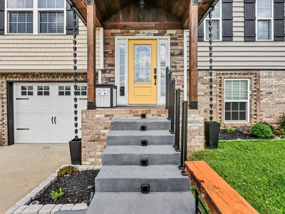 777 Banister Dr