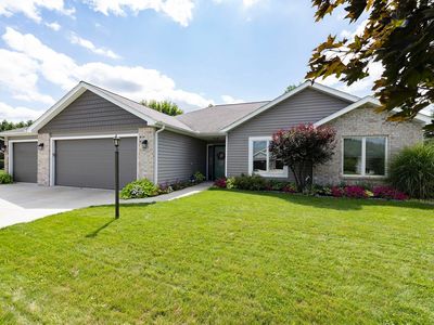 5405 N Sawgrass Ln