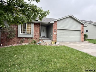 Property at 11609 Lakeview Dr, Papillion, NE