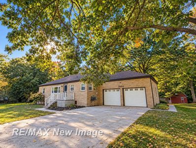 3890 Grotto Rd