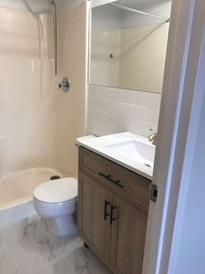 14428 Barclay Ave APT 5B