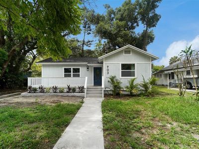 903 E Cayuga St