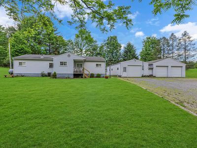 106 Davis Ln