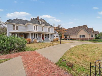130 W Prescott Ave