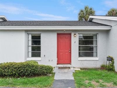 2 Lake Villa Way