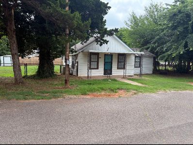 Property at 1016 S Jones Ln, Mustang, OK