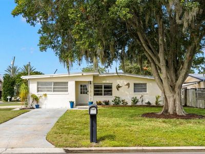 332 WESTWINDS DRIVE