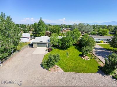 29 Angus Dr