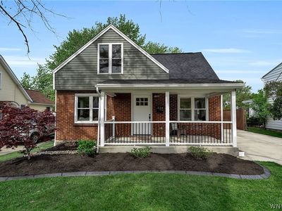 224 S Huxley Dr