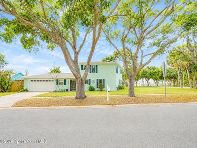 232 Circle Dr