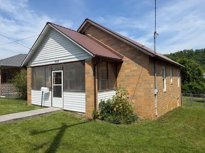 1337 Main St