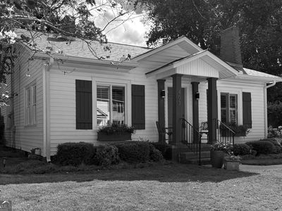 403 Howell St