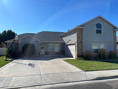 2820 Burton Ave